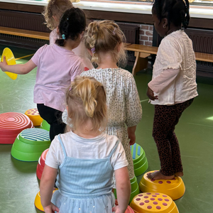 Peuterdans Kunstvol.png